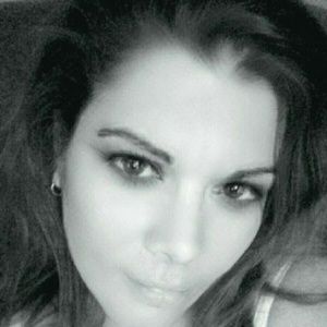 Meet your Posher, Corrie